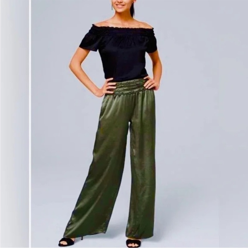 White House Black Market Black XXS Wide Leg Satin Pull On Pants